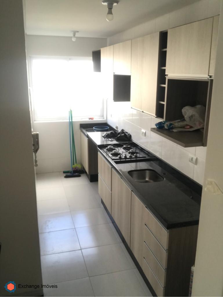 Apartamento à venda com 2 quartos, 64m² - Foto 9