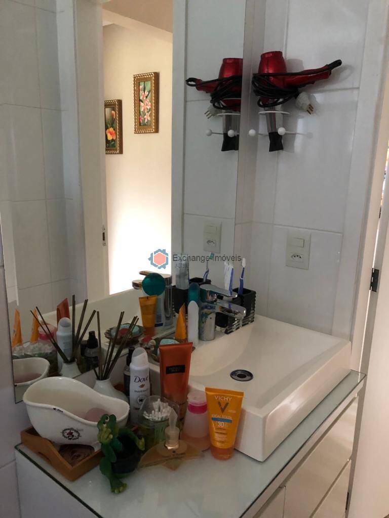 Apartamento à venda com 2 quartos, 72m² - Foto 12