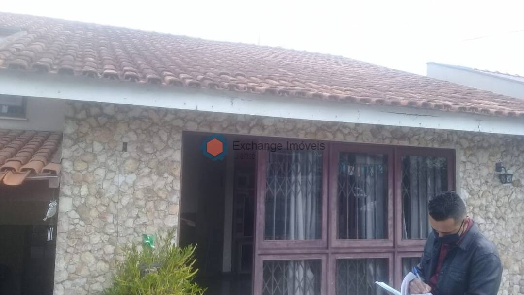 Casa à venda com 3 quartos, 200m² - Foto 12