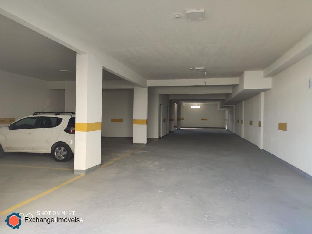 Apartamento à venda com 2 quartos, 77m² - Foto 9