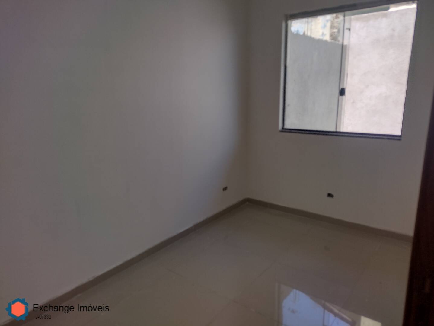 Casa à venda com 2 quartos, 50m² - Foto 8