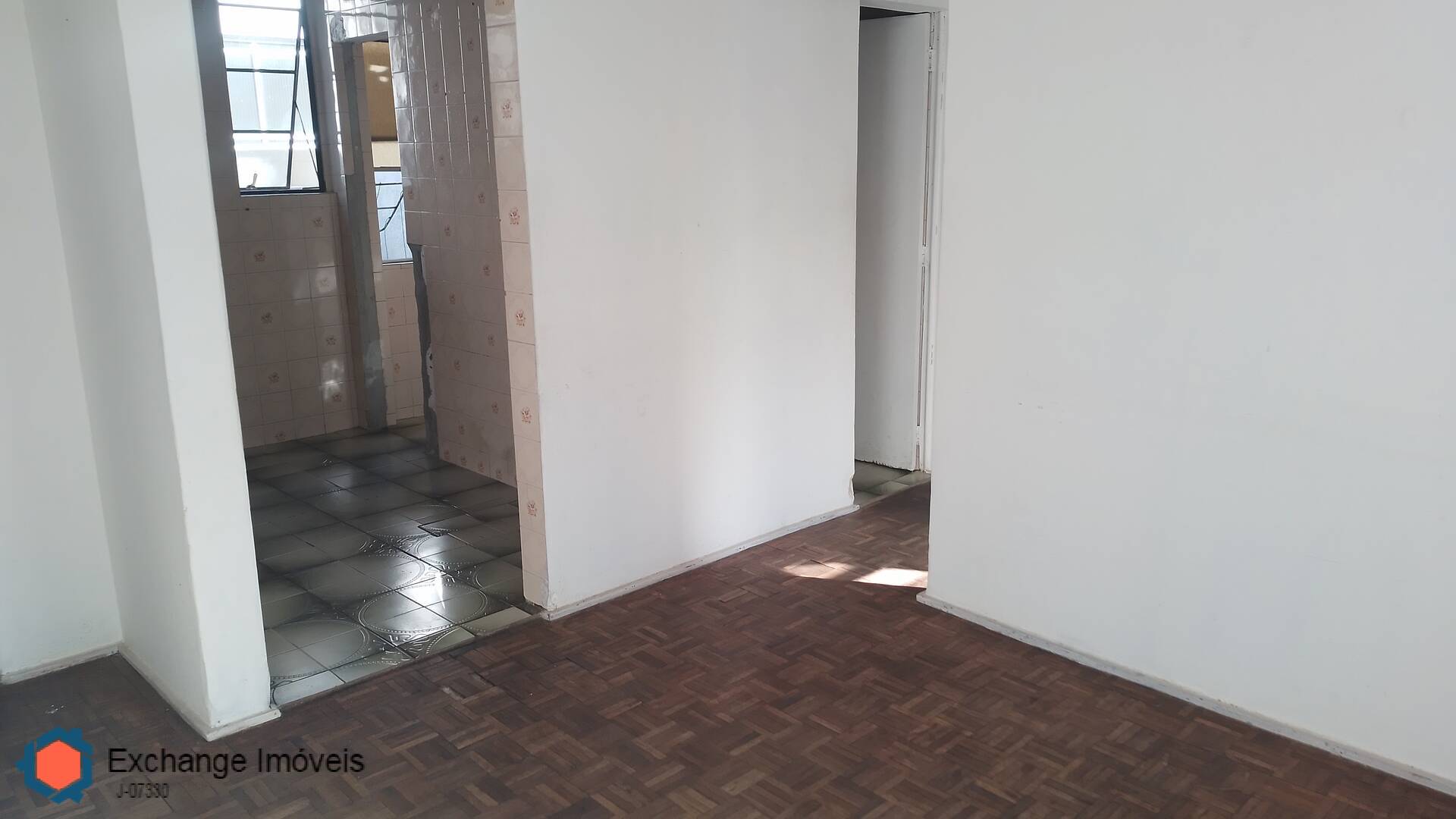 Apartamento à venda com 2 quartos, 44m² - Foto 2