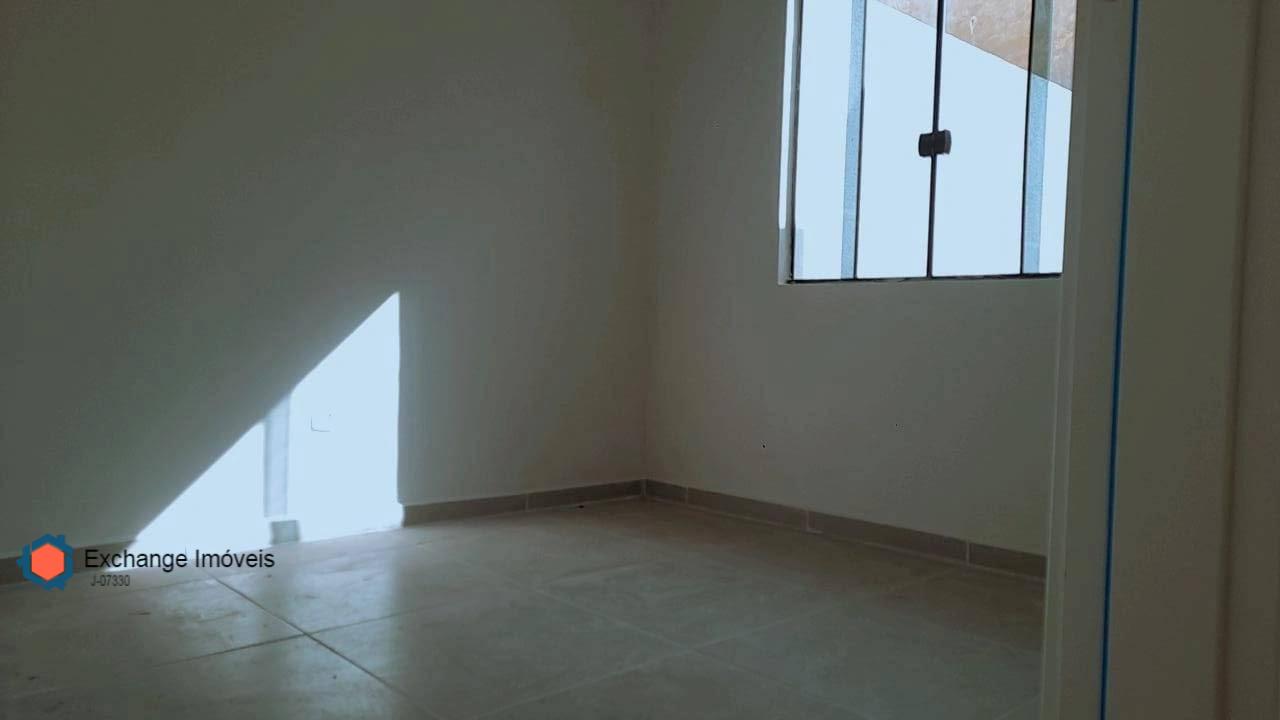 Casa à venda com 2 quartos, 53m² - Foto 8