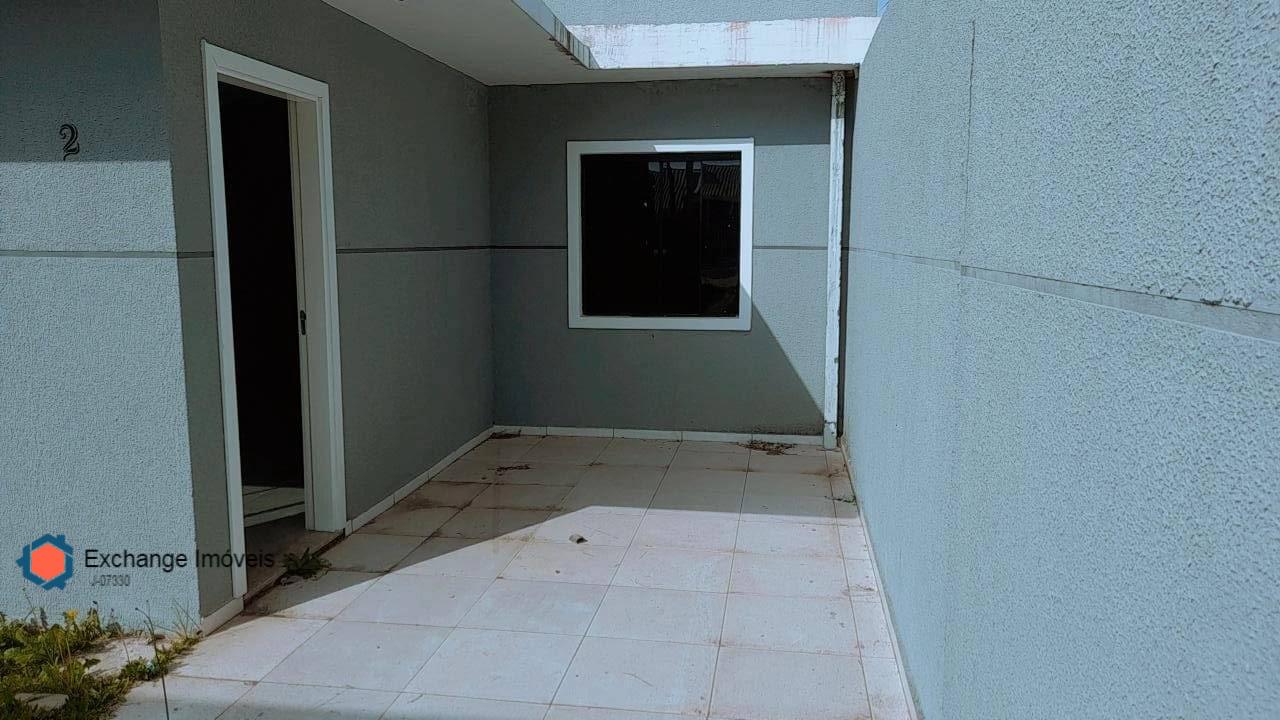 Casa à venda com 2 quartos, 53m² - Foto 2