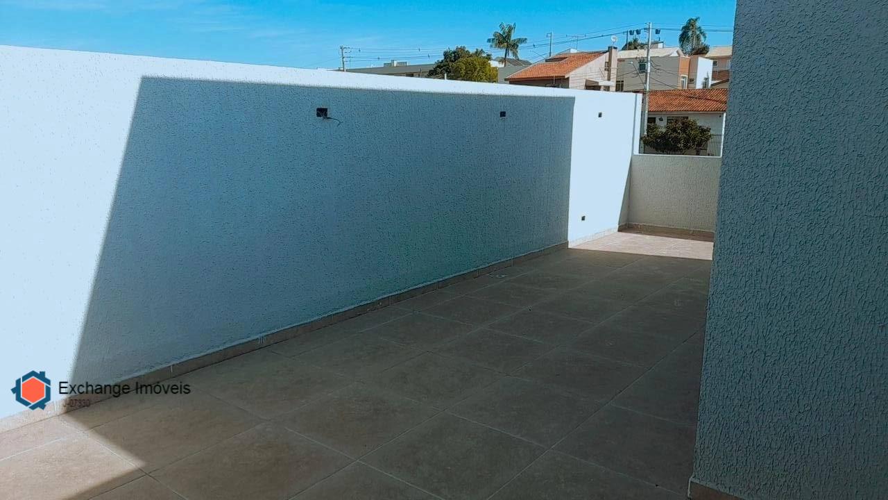 Casa à venda com 3 quartos, 122m² - Foto 2