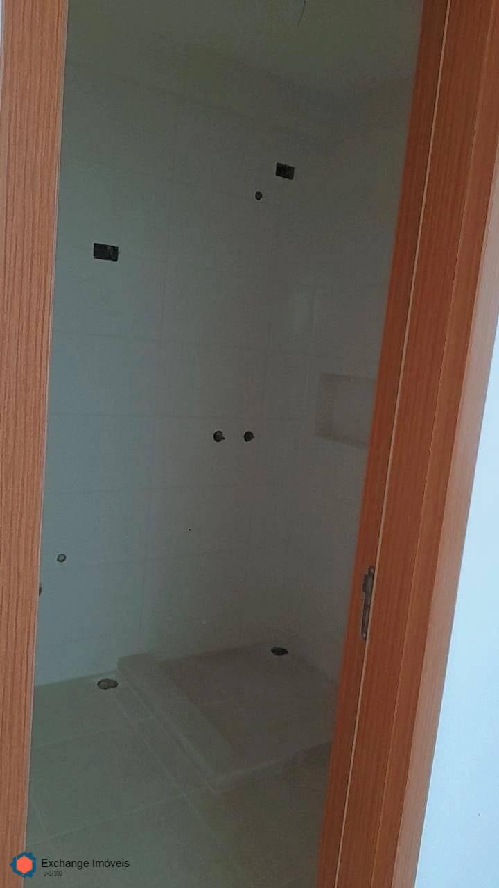 Casa à venda com 3 quartos, 122m² - Foto 14