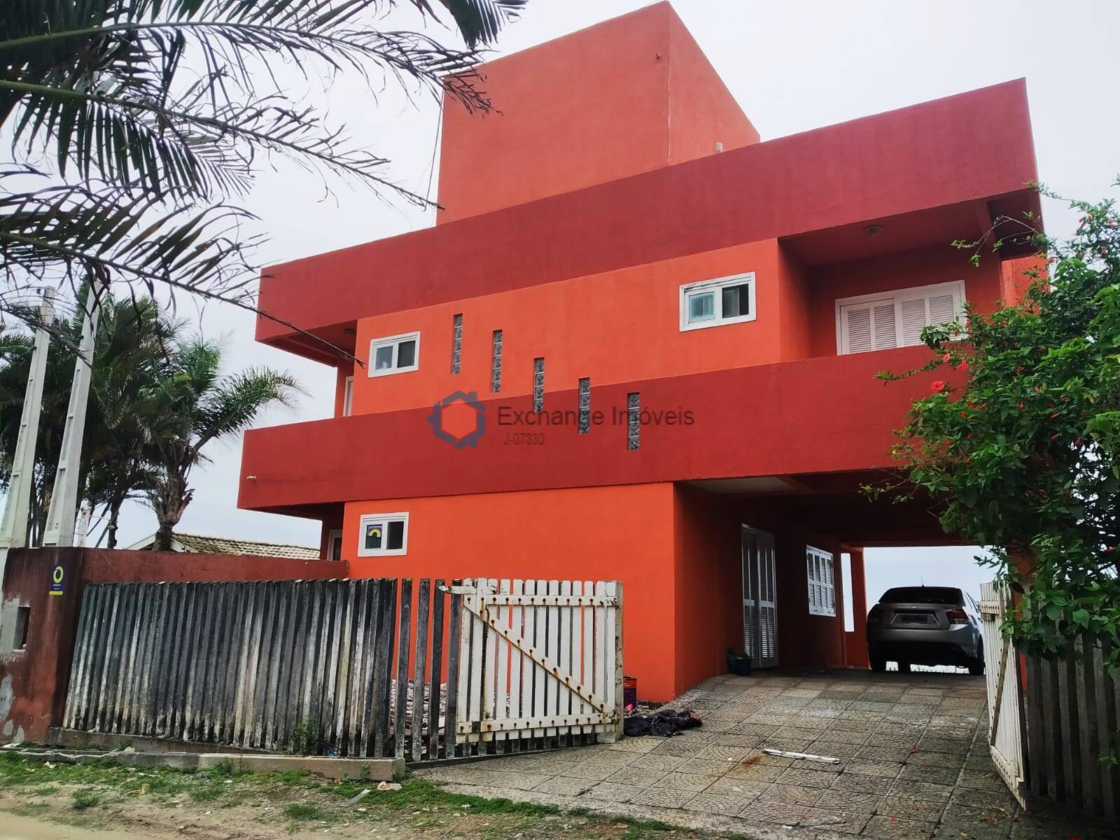 Casa à venda com 5 quartos, 450m² - Foto 2