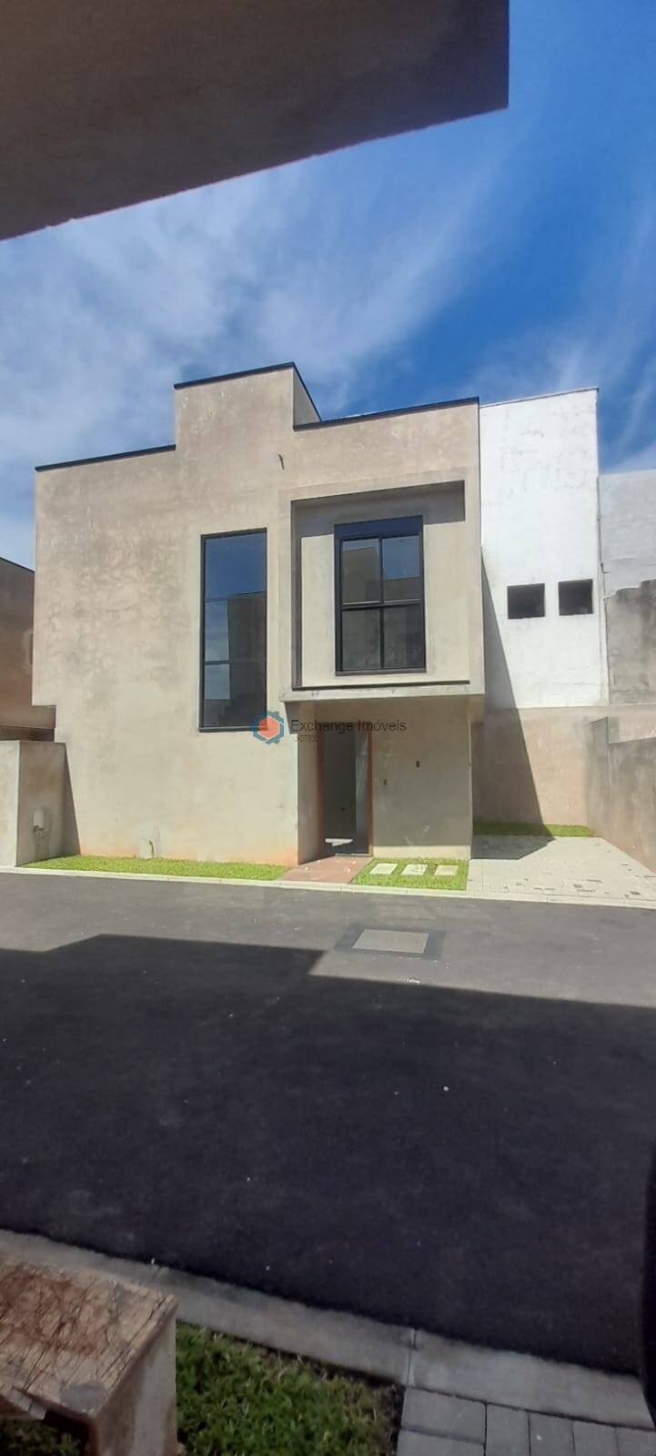 Sobrado à venda com 3 quartos, 85m² - Foto 1