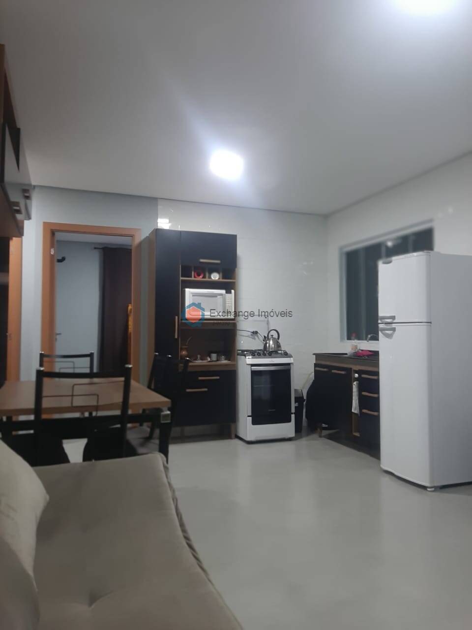 Casa à venda com 3 quartos, 100m² - Foto 11