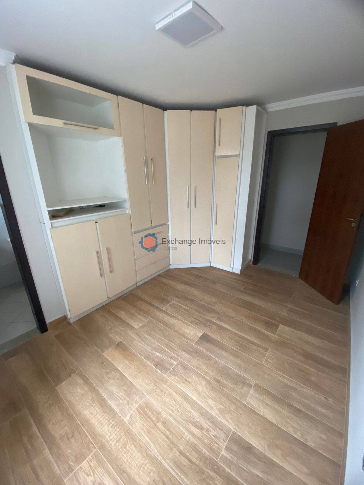 Casa à venda com 3 quartos, 64m² - Foto 10