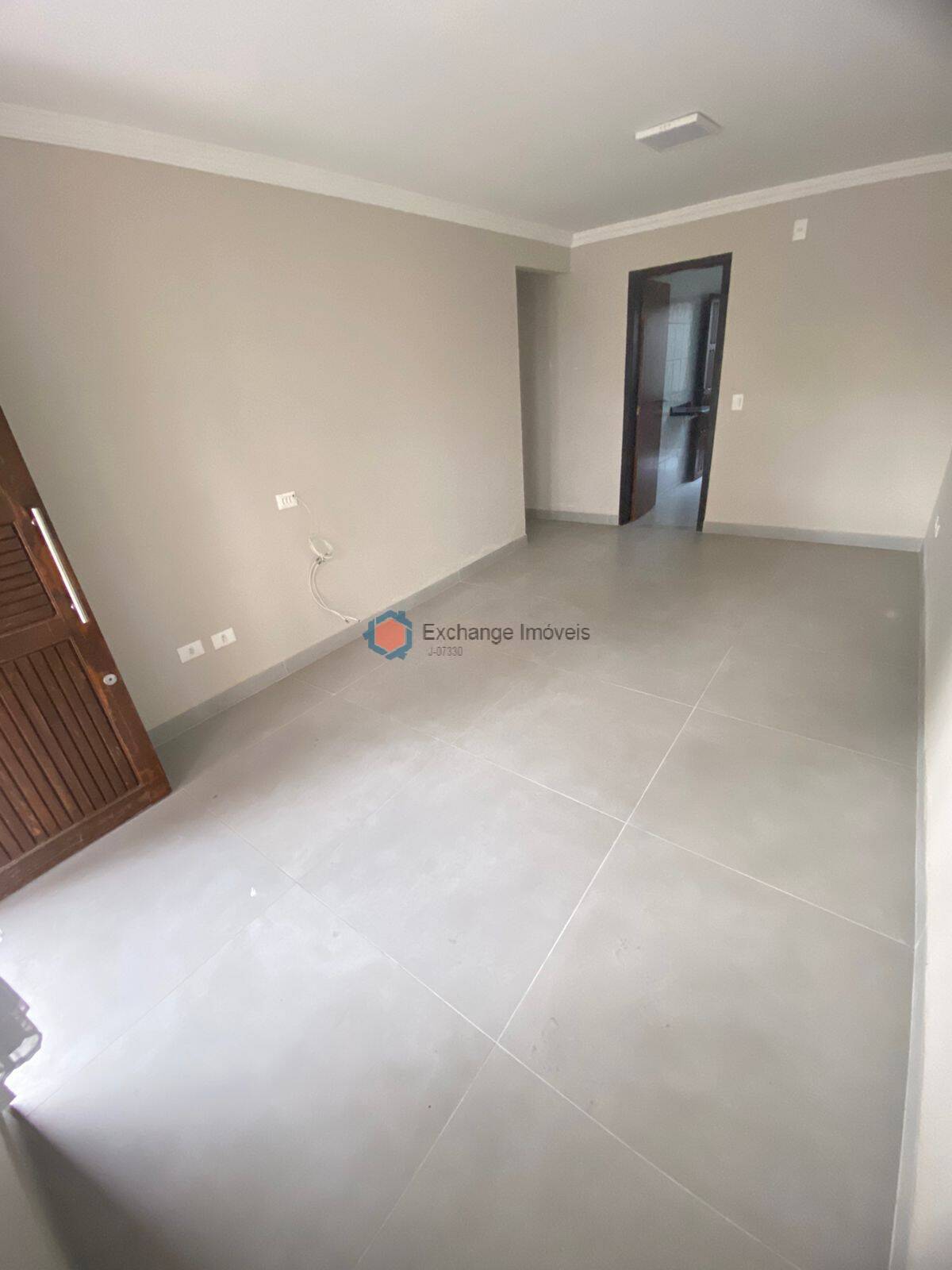 Casa à venda com 3 quartos, 64m² - Foto 4