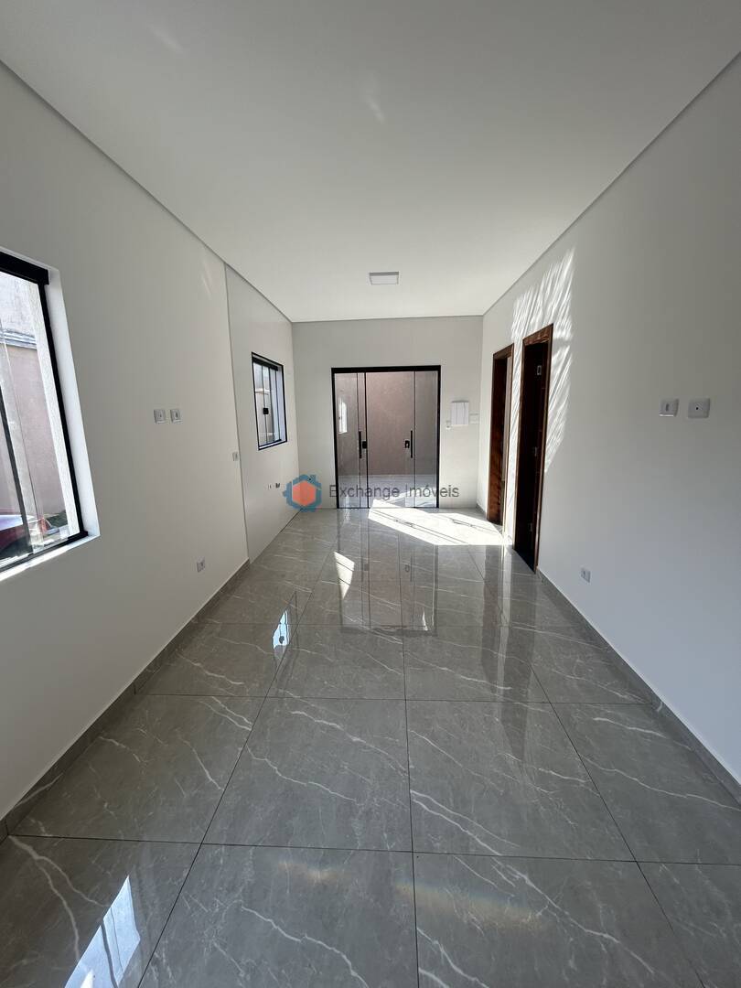 Casa à venda com 2 quartos, 48m² - Foto 4