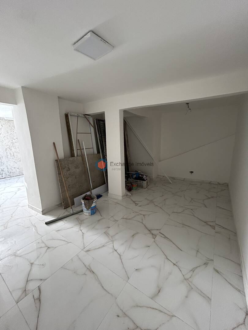 Casa à venda com 3 quartos, 71m² - Foto 8