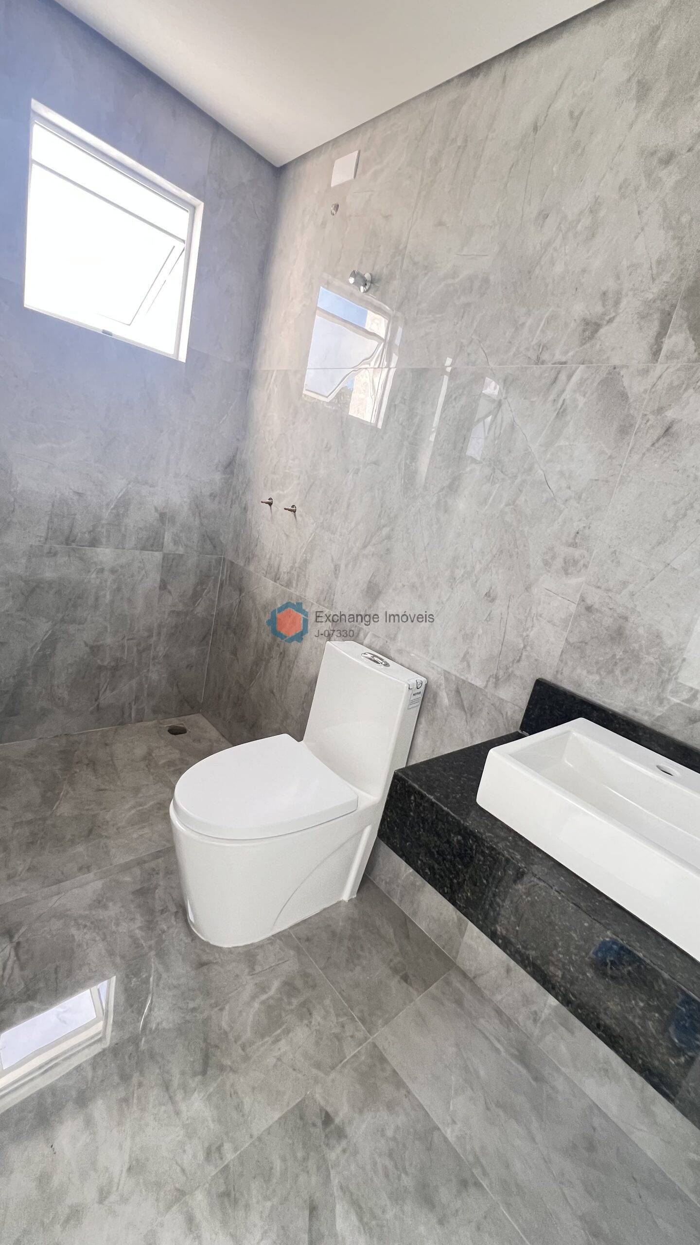 Casa à venda com 3 quartos, 110m² - Foto 19