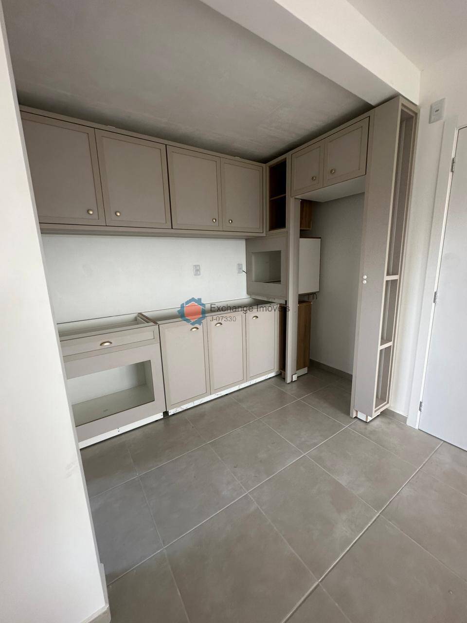 Apartamento à venda com 2 quartos, 51m² - Foto 16