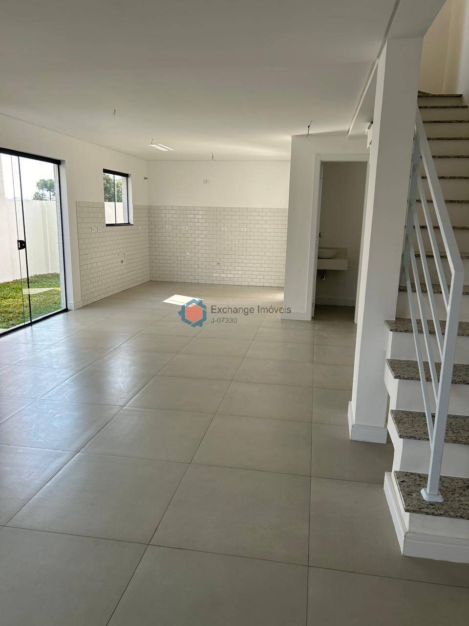 Sobrado à venda com 2 quartos, 111m² - Foto 4