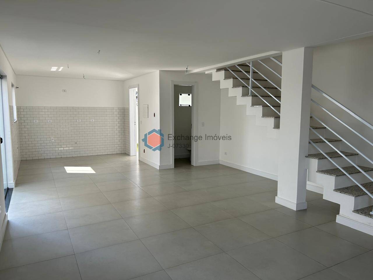 Sobrado à venda com 2 quartos, 111m² - Foto 5